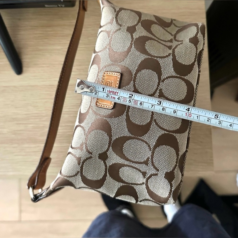 VINTAGE Y2K Coach Signature CANVAS Demi hobo HandBag in Brown 🤎 - Picture 7 of 9